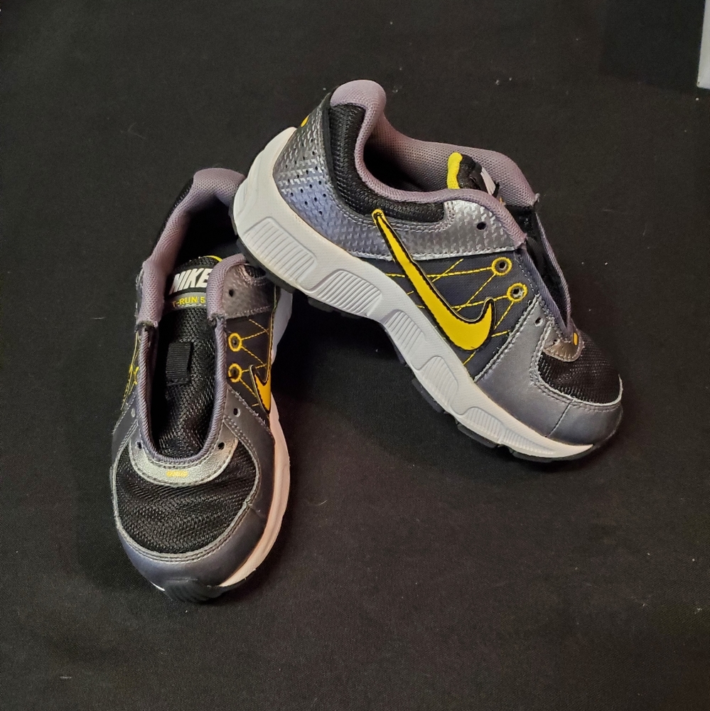 Nike t-run 5 toddler